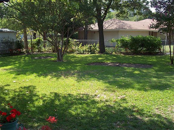 Large Easily Maintained Yard