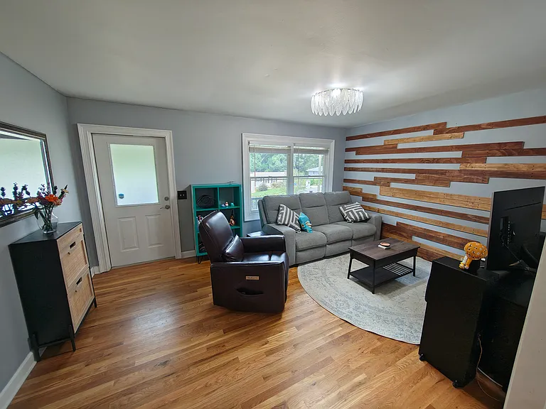 3190 Crestview Cir — Photo 5