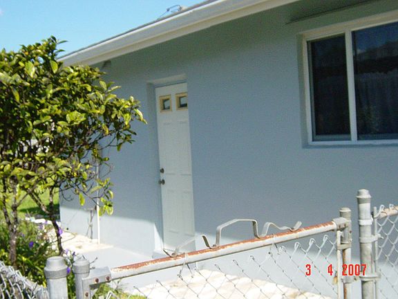 side entrance to garage