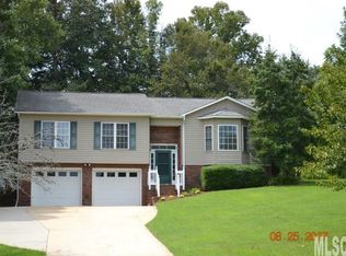 3761 Serenity Dr, Hickory, NC 28602