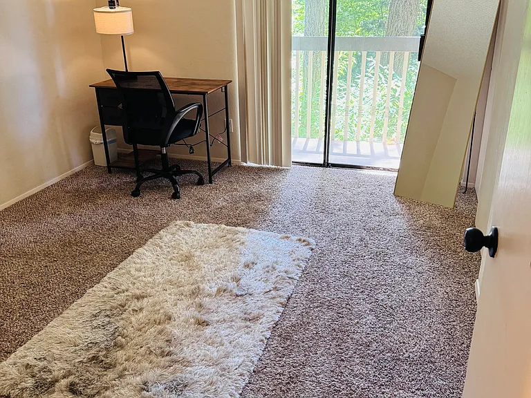 10819 NE 37th Pl #101 — Photo 26
