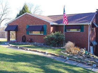 1037 Old Hills Rd, McKeesport, PA