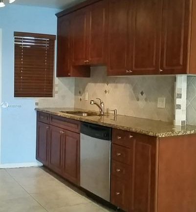 2nd image of 2441 SW 82nd Ave APT 103