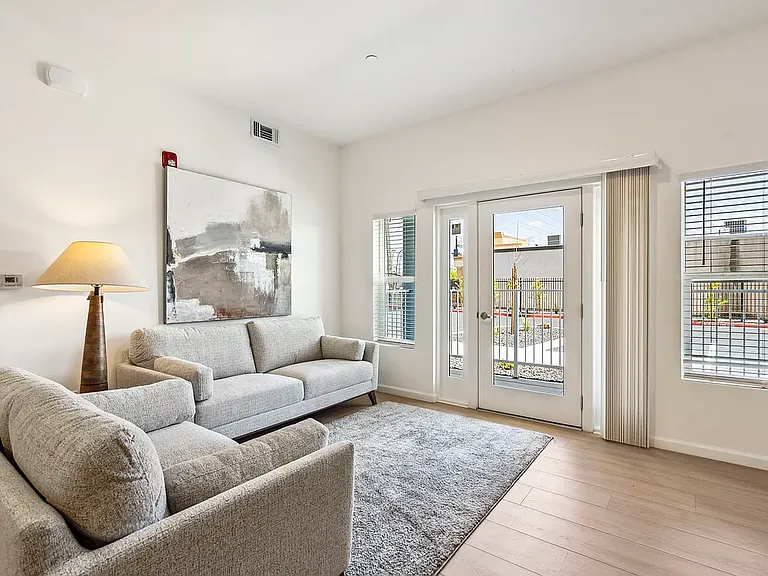 Tran Villa Apartments — Photo 21