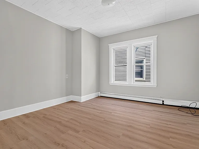 18 Otis St #2 — Photo 12