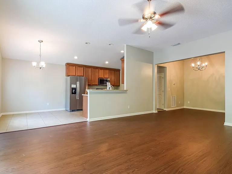 632 Chestwood Chase Dr — Photo 3