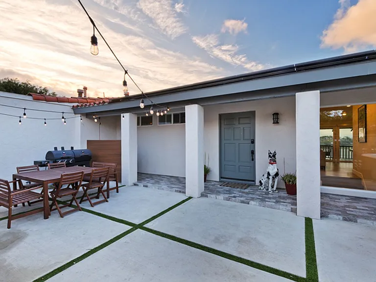 303 Esperanza — Photo 23