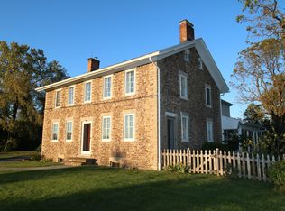 933 Mile Square Rd, Pittsford, NY 14534