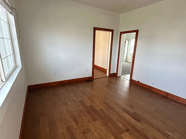 646 South Coleman Street — Photo 9