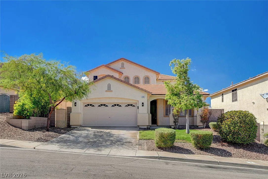 4 bed, 3.0 bath, 2405 sqft, $3,550 — Photo 1