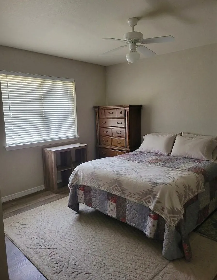 3 bed, 3.0 bath, 1338 sqft, $1,500 — Photo 3