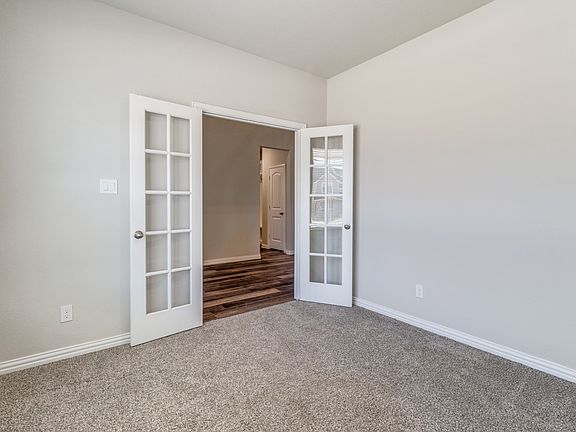 2nd image of 705 Ray St