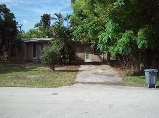 5081 Garfield Rd, Delray Beach, FL 33484