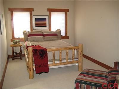 Guest bedroom