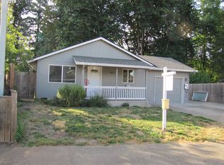 244 W 2nd Place Cir, Lafayette, OR 97127