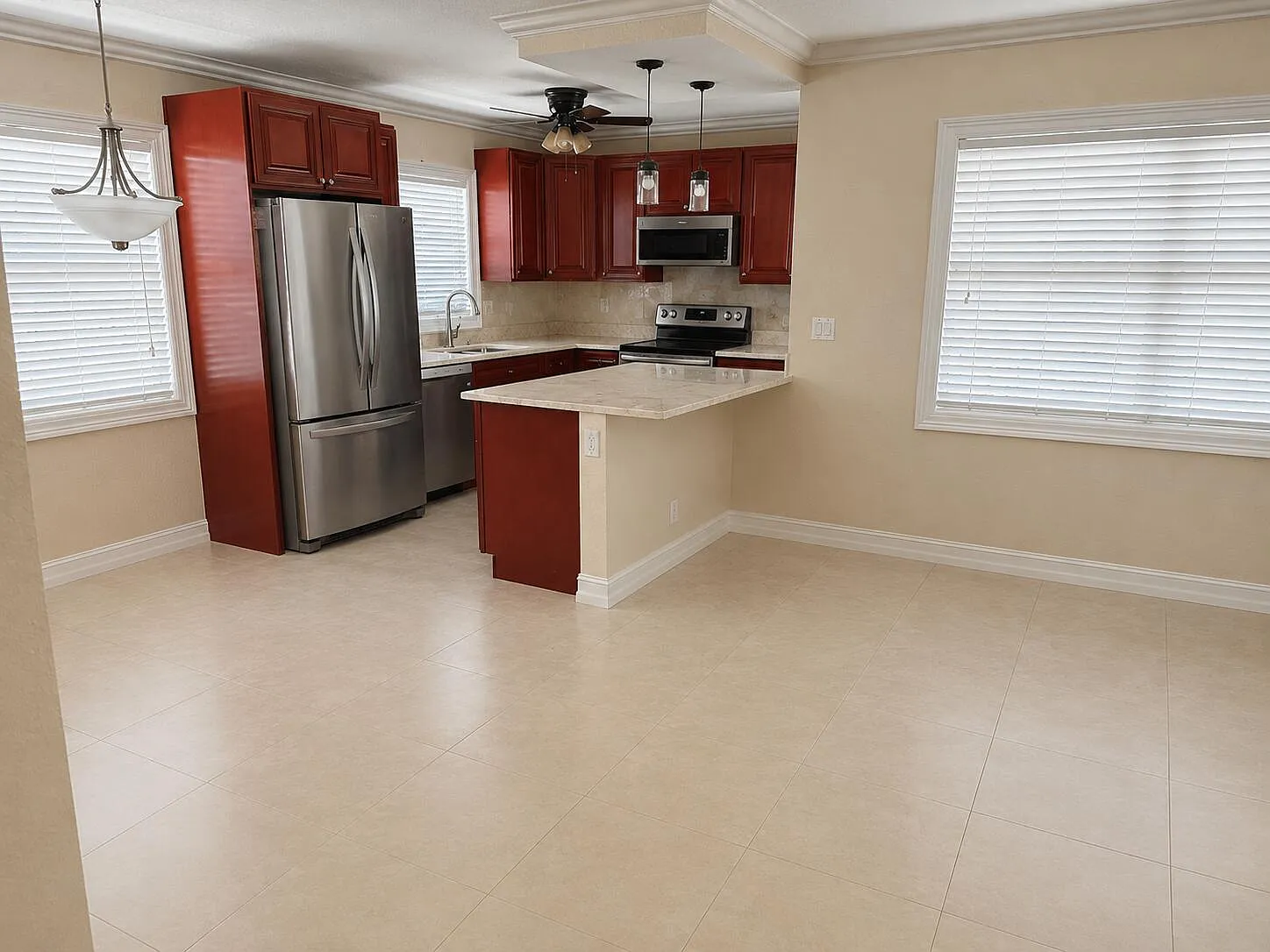 2 bed, 2.0 bath, 941 sqft, $2,400 — Photo 4