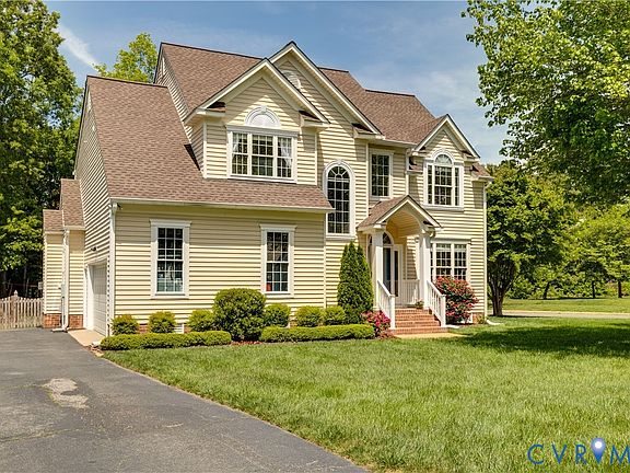 3rd image of 9094 Minglewood Ln