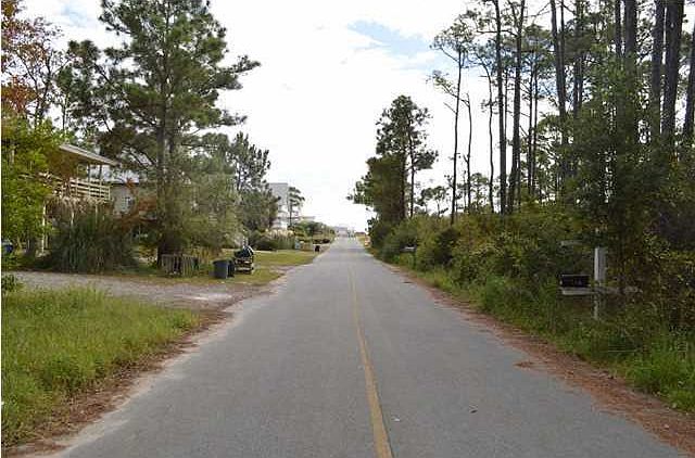 2nd image of 1 Pine St