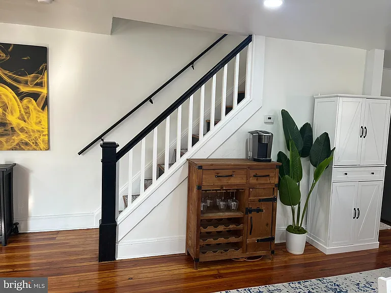 203 Chestnut Ave — Photo 4