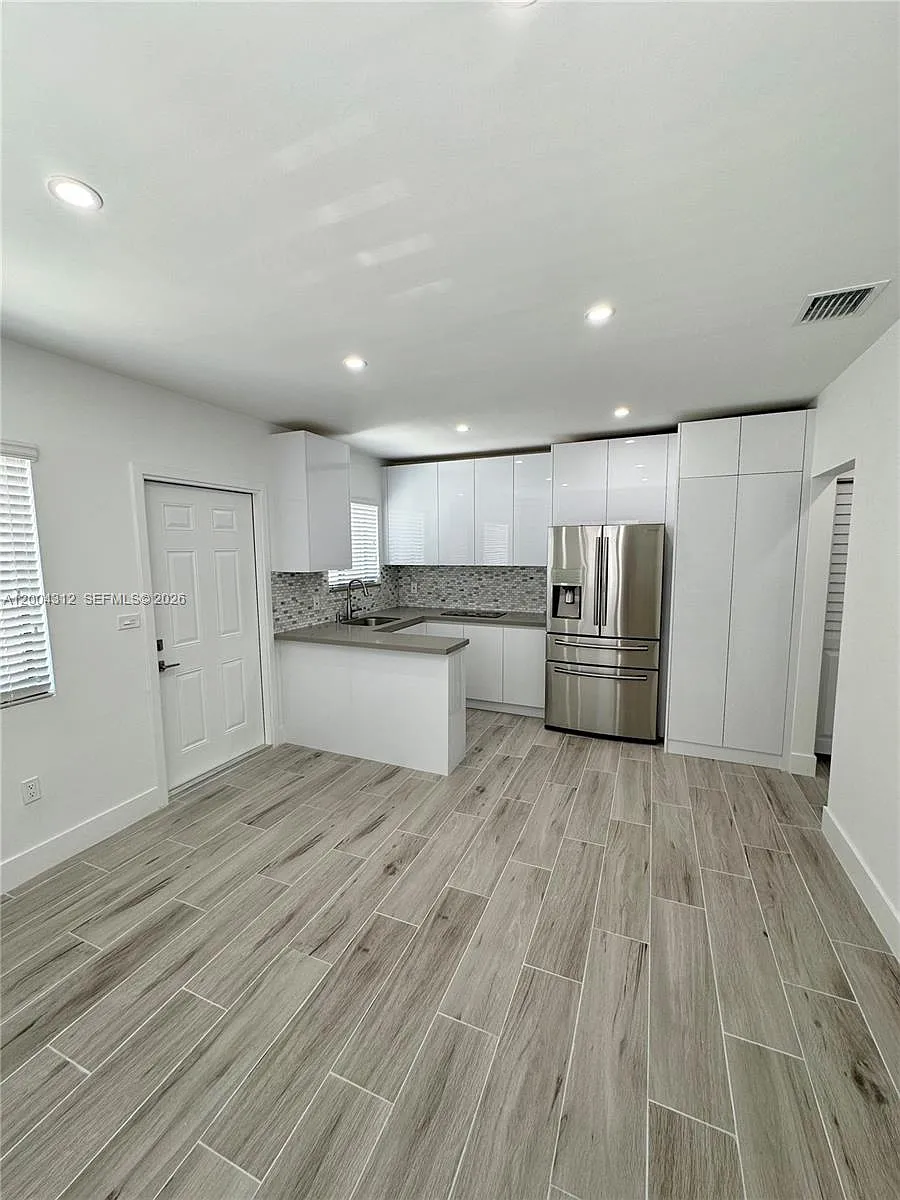 Photo 2 of 24 - 551 SW 57th Ave #1 - Miami, FL Building Photo - 551 SW 57th Ave #1