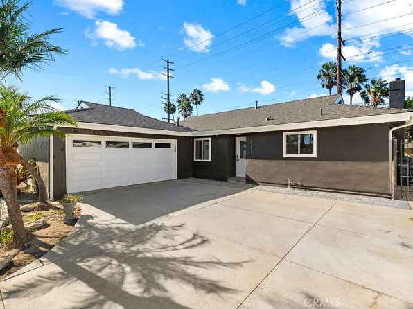 8351 Amsterdam Dr, Huntington Beach, CA 92647
