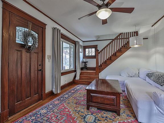 4th image of 1026 Park Ave