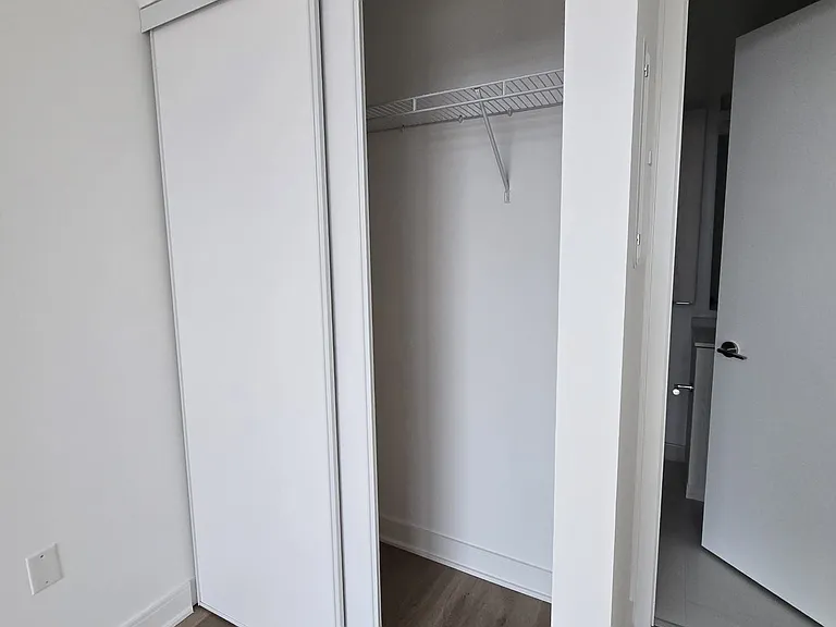 86 Dundas St E #1715 — Photo 10