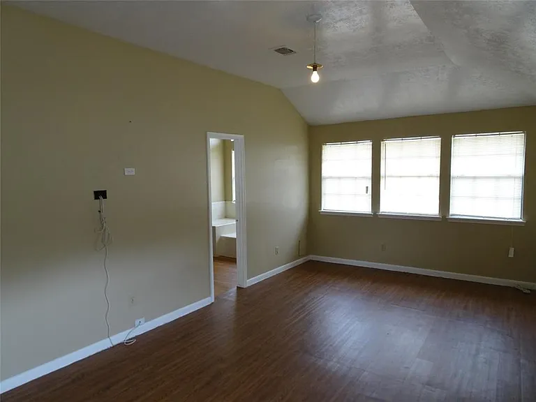 16350 San Mateo Dr — Photo 10