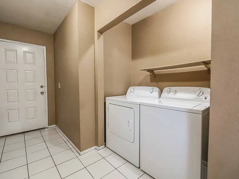 4465 Halbert Ave — Photo 15