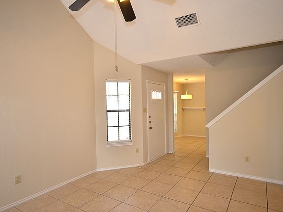 4th image of 1127 Orchard Park Cir