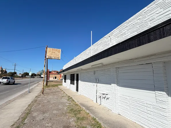 122 N Staples St #A, Corpus Christi, TX 78401