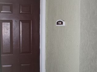 738 Crest Pines Dr APT 728, Orlando, FL 32828