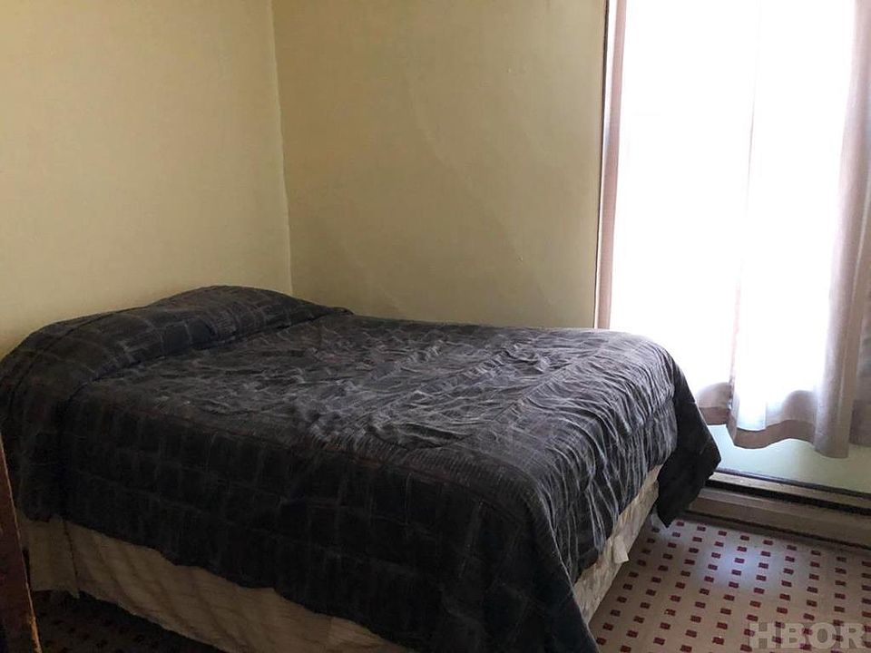 2nd image of 234 W Center St