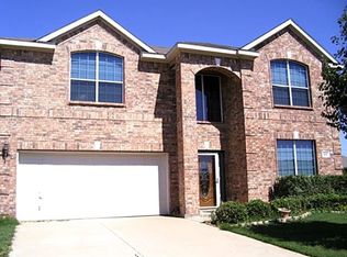 100 Buckskin Dr, Waxahachie, TX 75167