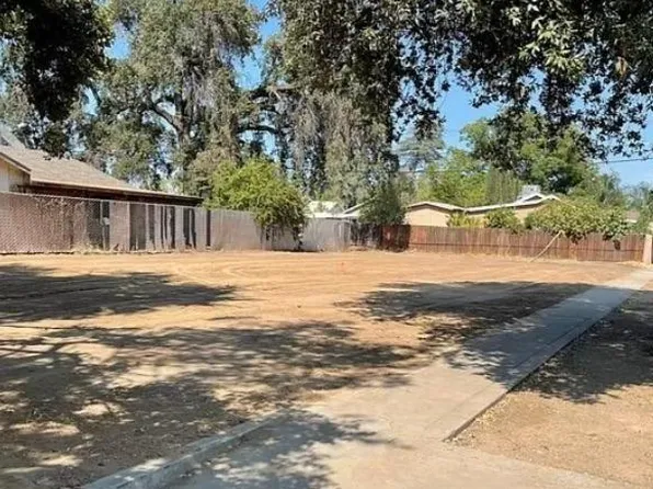 1961 S 5th St, Fresno, CA 93702