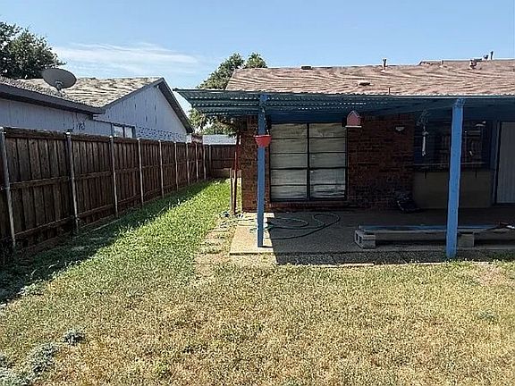 4th image of 10209 Black Hickory Rd