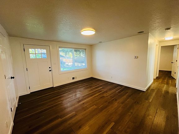 4th image of 409 & 411 Eastfield Dr #409