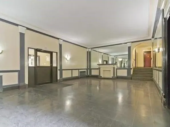 909 East 29th Street image 9 of 10