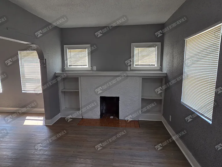 4810 Lenox St — Photo 6