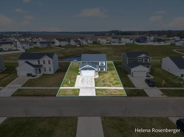 1700 Harper Grove Ln, Vicksburg, MI 49097