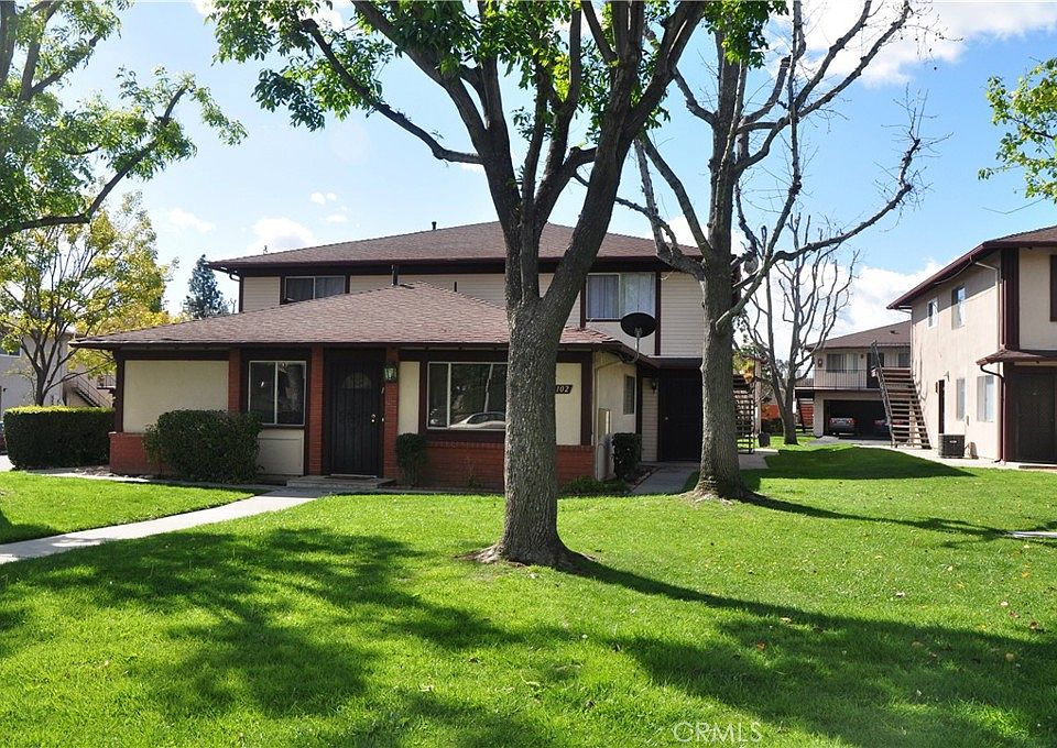 1st image of 1102 W Calle Del Sol