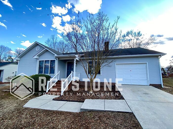 1st image of 2207 Holland Ave