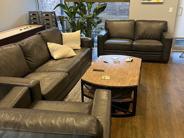 2910 N Sheffield Ave #1 — Photo 6