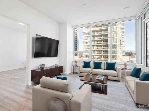 1441 Johnston Rd #1002, White Rock, BC V4B 3Z7