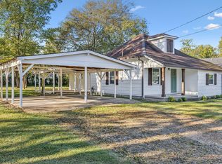 111 3rd Ave, Mount Pleasant, TN 38474