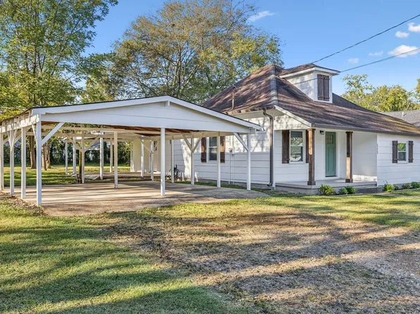 111 3rd Ave, Mount Pleasant, TN 38474