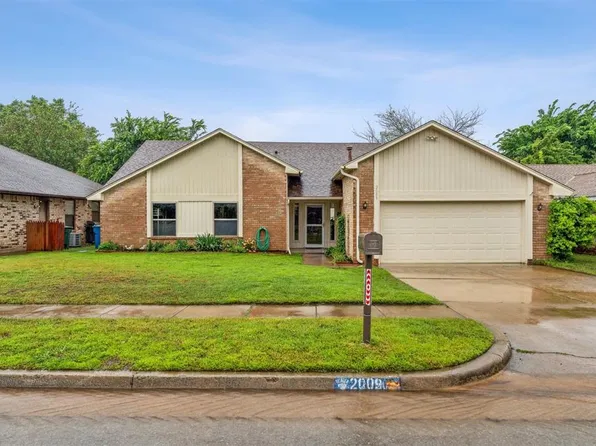 2009 Tanglewood Dr, Edmond, OK 73013