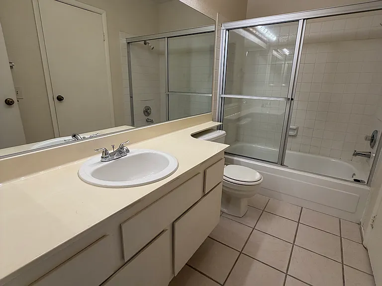 5609 Orchard Ln — Photo 9