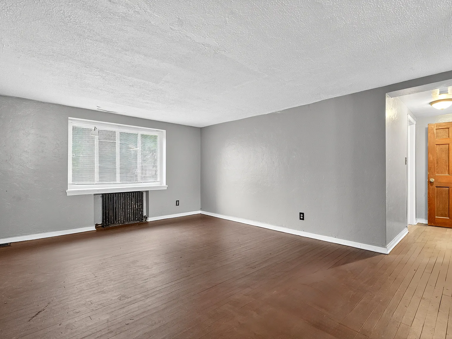 1 bed, 700 sqft, $750 — Photo 1