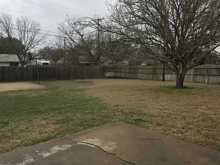 148 Bowie Ln — Photo 8